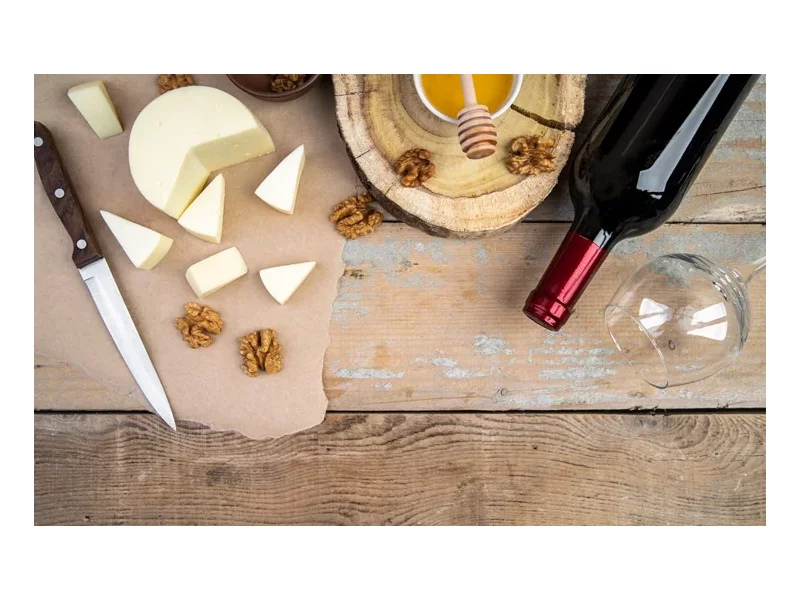 Sztuka doboru serów do wina - jak stworzyć idealne połączenie smakowe? zdjęcie