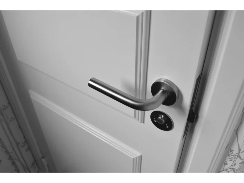 Znaczenie doboru i montażu drzwi jako klucz do bezpieczeństwa zdjęcie