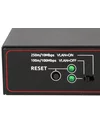 Przycisk reset i przełącznik zmieniający tryb pracy w switchu PIX-POE8AT-2GE