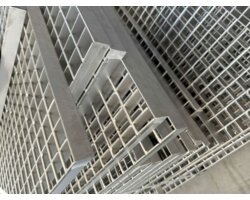 Kraty ze stali nierdzewnej i kwasoodpornej - zdjęcie