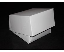 Pudełko białe na ciastko/pączek/figurkę - zdjęcie