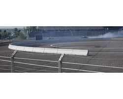 Bariera betonowa na torach wyścigowych - zdjęcie
