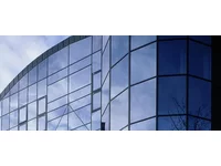 Wysokorefleksyjne szkło przeciwsłoneczne Pilkington SunShade™ Silver - zdjęcie