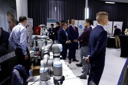 Roboty stworzone do współpracy - Forum Cobotyki 2019