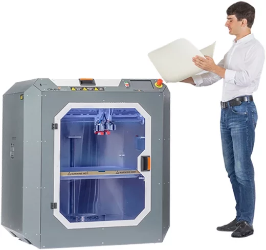 Zdj. Przemysłowa drukarka 3D Factory 2.0 produkcji Omni3D z wykorzystaniem pomarańczowych elementów z linii ELECOLORS