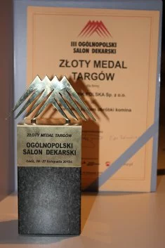 zloty.medal.iii.salonu.dekarskiego.dla.rheinzink.polska.3865.021210.webp