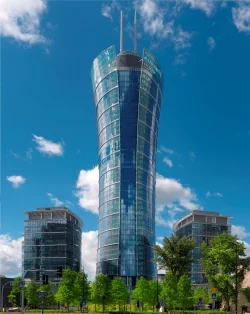 Napędy D+H w najwyższym biurowcu w Polsce