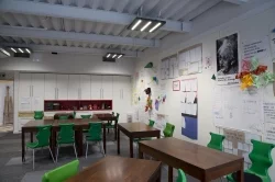 Najwyższej jakości zdrowe światło dla dzieci przy maksymalnej efektywności energetycznej budynku! ES-SYSTEM oświetliła międzynarodową szkołę pod Krakowem