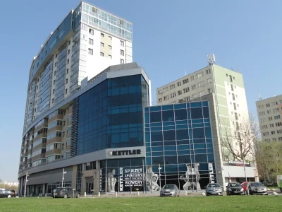 TISE i Unimax Development wciąż z adresem na Okopowej 56 w Warszawie