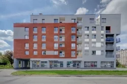 Trzeci kwartał na rynku mieszkaniowym w Polsce. Deweloperzy idą po rekord, ale wykazują już ostrożność