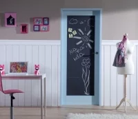 Drzwi HAPPY w aranżacji dziecięcego pokoju, POL-SKONE