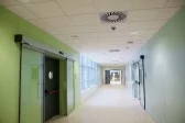 Szpitalny korytarz fot. Armstrong