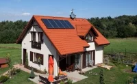 Dom z 5 kolektorami - instalacja solarna dla podgrzewania CWU i wspomagania CO