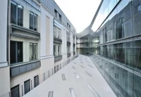 Lafarge dostarczył biały beton Arteria Kolor do budowy 600 m2 powierzchni dziedzińca Akademii Sztuk Pięknych w Warszawie.
