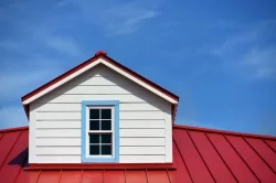 Sposób na elegancki dach. Malowanie metalowego dachu na wiosnę Dekoral