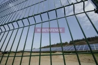 Betafence ogradza niemieckie plantacje słoneczne