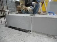 Bloczki z betonu komórkowego dopasowane wymiarami i gęstością pozwalają na wznoszenie różnego rodzaju ścian konstrukcyjnych Fot. GRUPA PREFABET