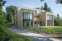 Wielozadaniowy dom dla trzypokoleniowej rodziny, Röben
