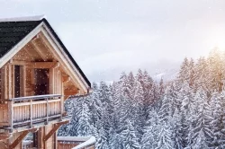 Dom zainspirowany zimowym krajobrazem