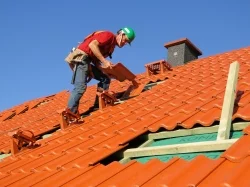 Profesjonalny dekarz to gwarancja prawidłowo funkcjonującego dachu
