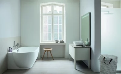 Duńska projektantka Cecilie Manz łączy skandynawską elegancję oraz subtelny kolor w kolekcji łazienkowej Luv