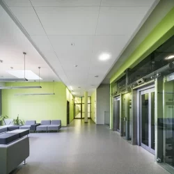 Wydział Biotechnologii Uniwersytetu Gdańskiego w nowoczesnym budynku dofinansowanym ze środków Unii Europejskiej