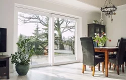 Dom w pełnym słońcu – okna a ochrona przeciwsłoneczna