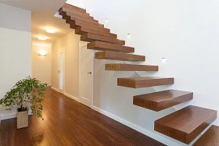 Drewniane schody i podłogi - jak dbać, by nie ścierały się za szybko?