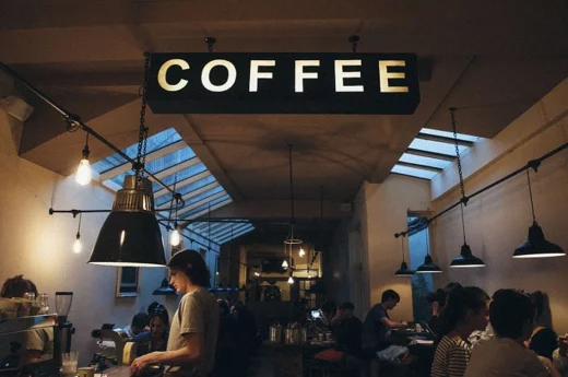 Jaki ekspres wybrać do kawiarni? Najlepsze propozycje