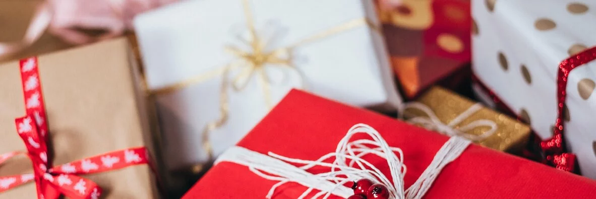 Poradnik finansowy last minute, czyli jak robić świąteczne zakupy, aby nie wpaść w długi