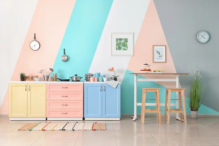 Łączenie kolorów na ścianach – jak zestawiać kolory we wnętrzach?