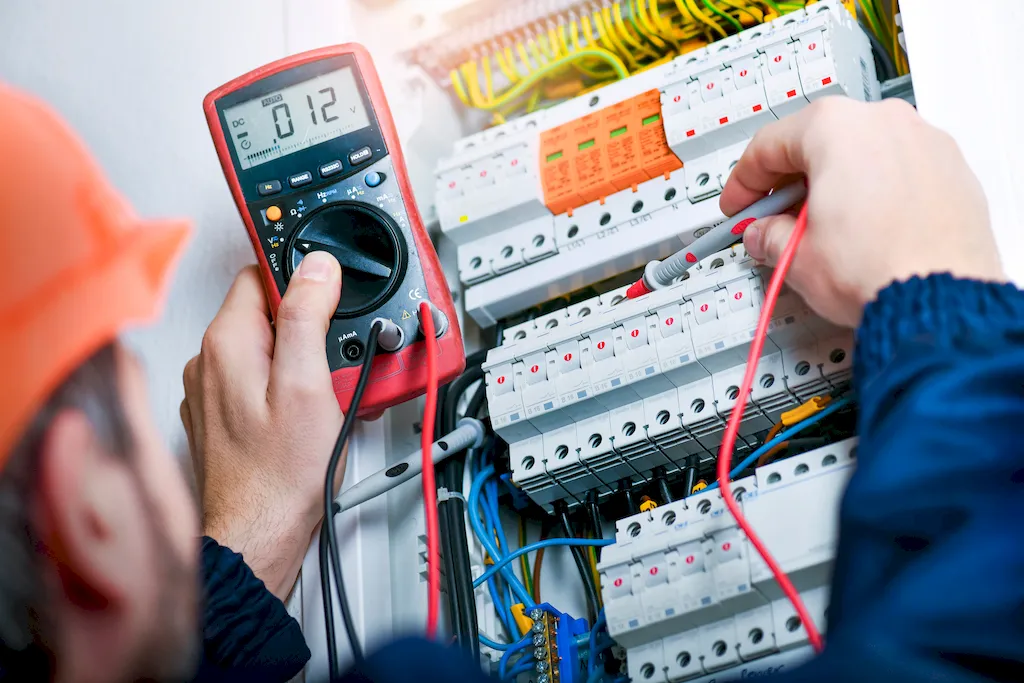 Jak zachować bezpieczeństwo podczas prac z prądem?