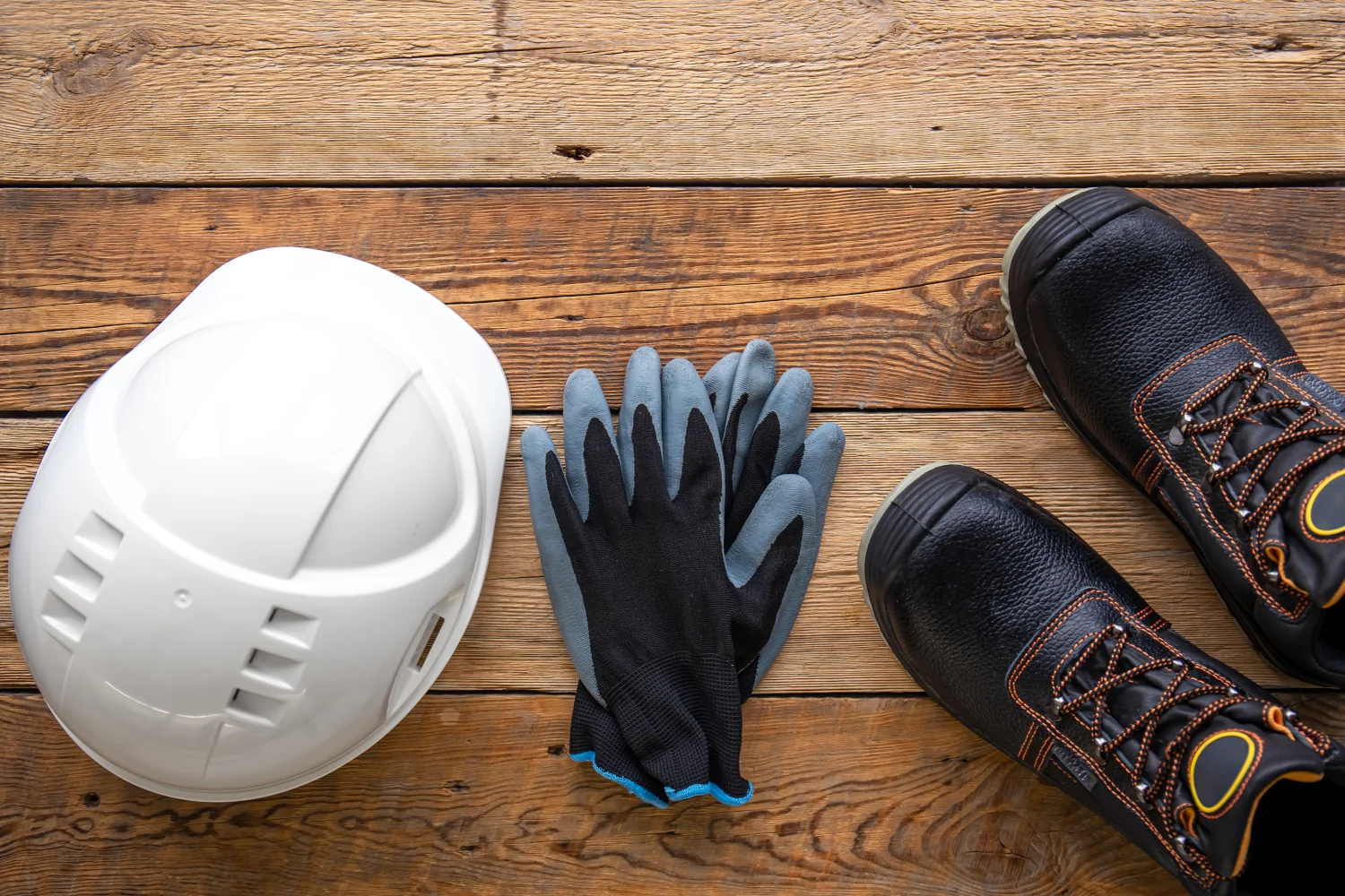 rękawice, obuwie robocze i środki ochronne firmy marelplus