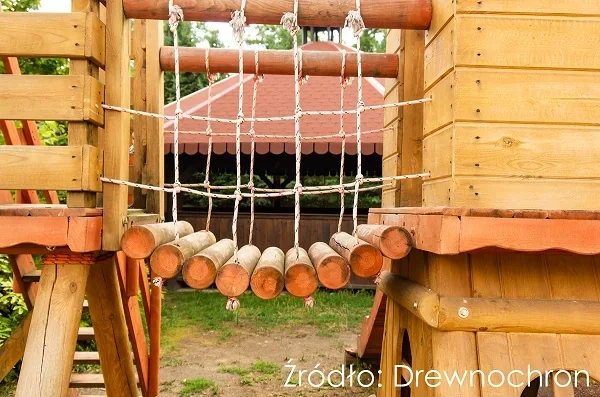 drewniany plac zabaw Drewnochron