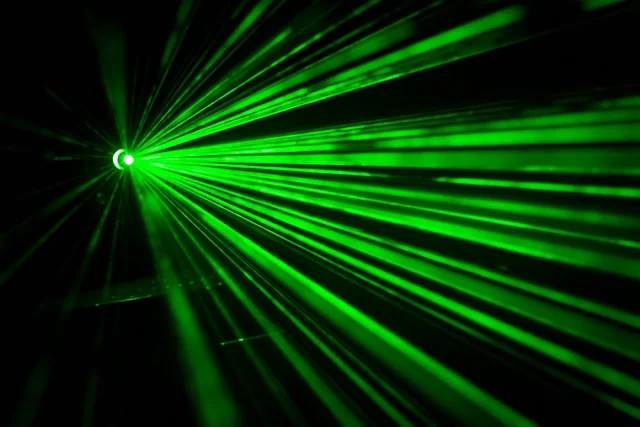 laser zielony, Laserowe czyszczenie powierzchni
