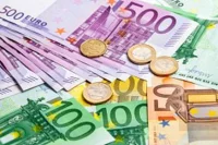 Rozliczasz się z kontrahentem w euro? Oszczędź na wymianie walut