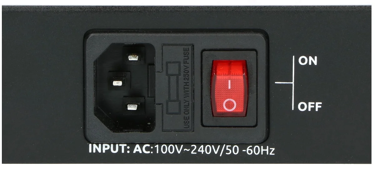 WejÅcie zasilania w switchu PIX-POE16AT-2GE-2SFP